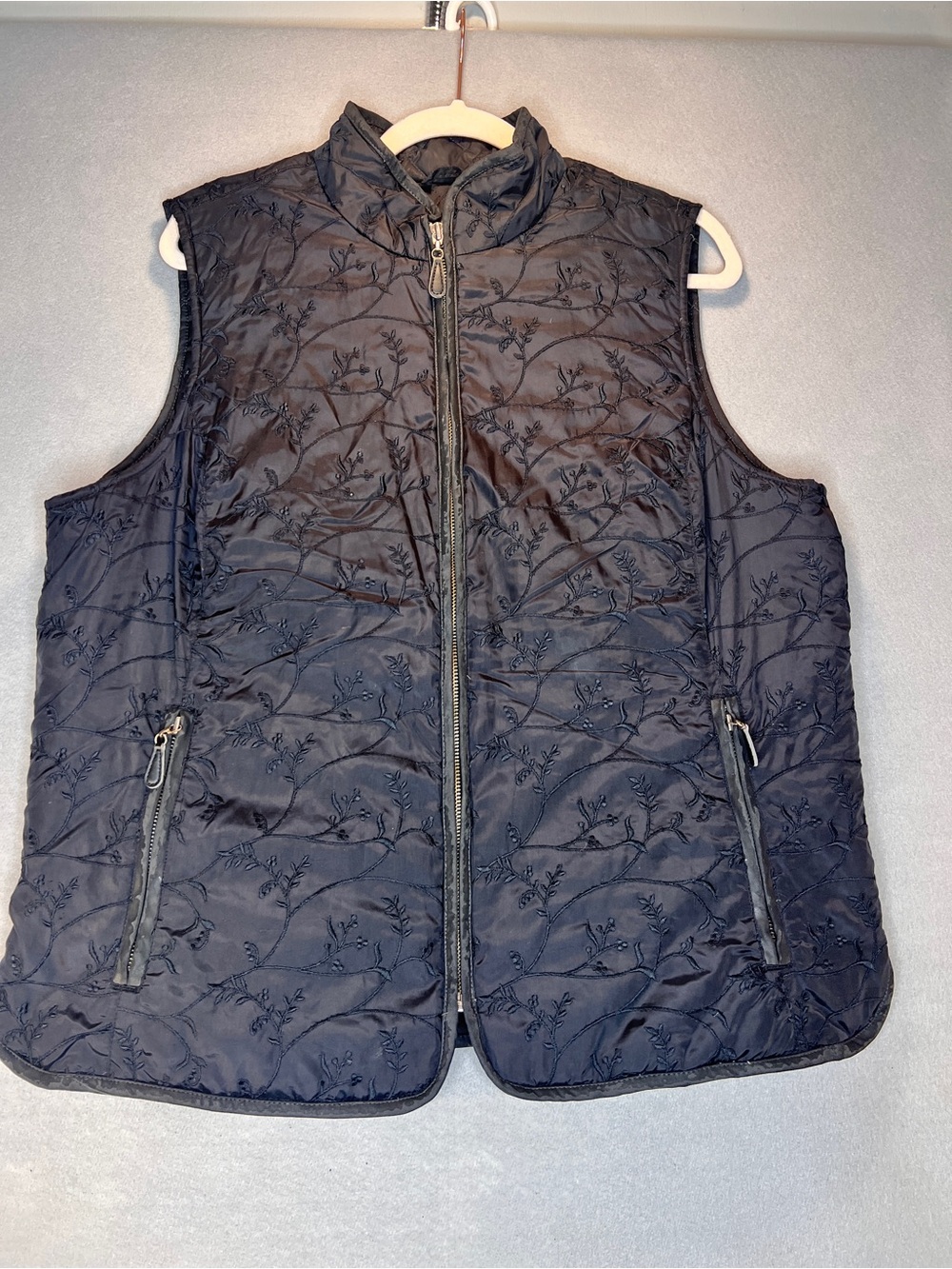 Eddie Bauer Goose Down Black Vest Quilted Floral Full Zip 650 Fill XL Fall Layer